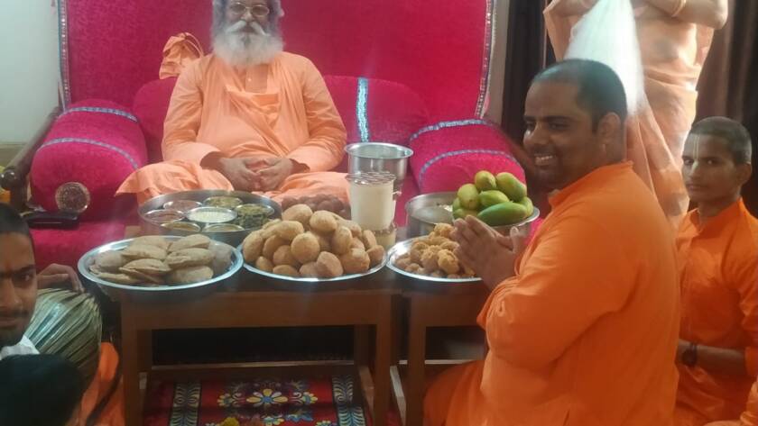 2020 Swamiji Vyasa Puja Vrindavan 02
